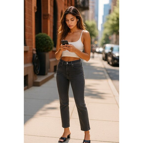 Mother The Dazzler Hover “Under The Bleachers” Jeans – Size 26 - Picture 8 of 16